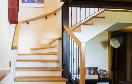 RIVESTIMENTO MOD. MONIA GRADINO + CORNICE (1)